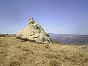 Le mégalithe d'el Aroussa